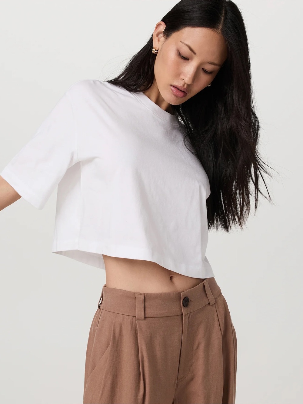 Vuori Short Sleeve Heavyweight Crop Cotton Tee